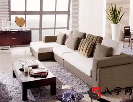 大门对着沙发风水如何