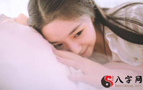 梦到自己单恋已久的女孩