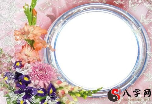 梦到打烂镜子被划破手指