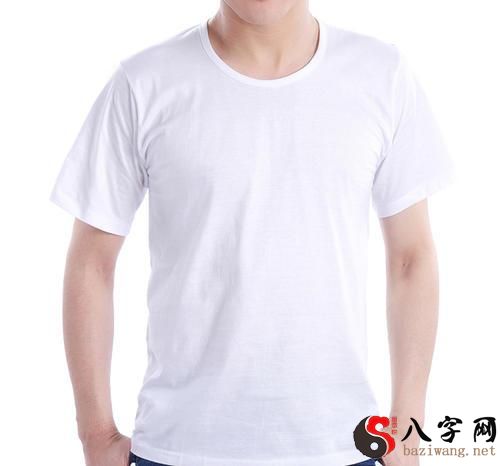 梦到穿白衣服的