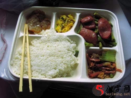 梦到买的盒饭发霉