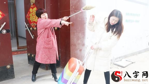 梦到被人拿着笤帚打