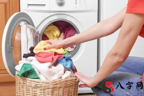 梦到好多脏衣服