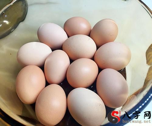 梦到他人给我鸡蛋