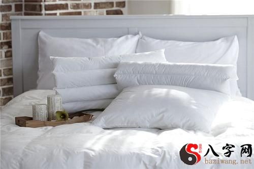 梦到许多针在被子里