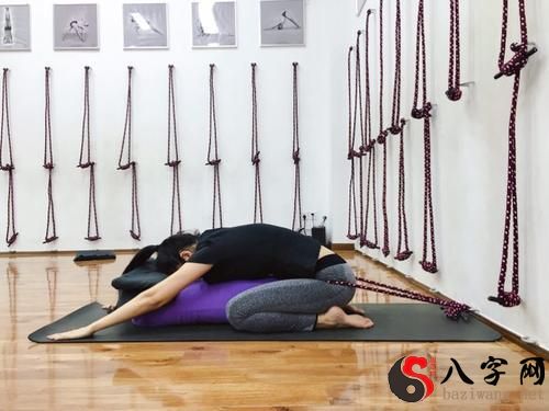 梦到在紧绷的绳子上走路