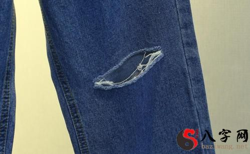 梦到裤子开裂