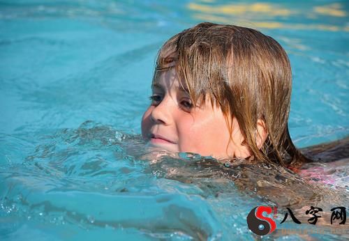 梦到落水中去了