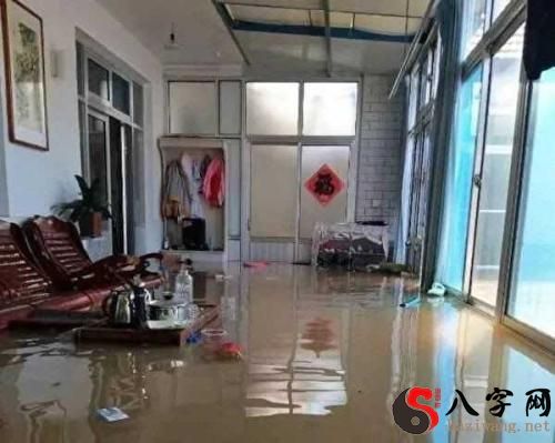 梦到房屋发大水