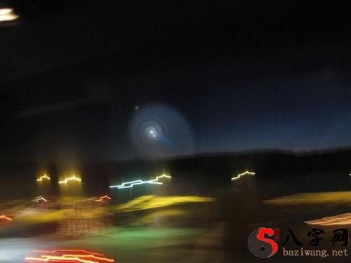 梦到天空出现异象