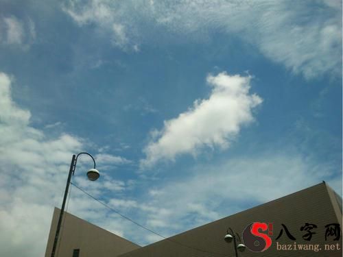 梦到天空很美丽