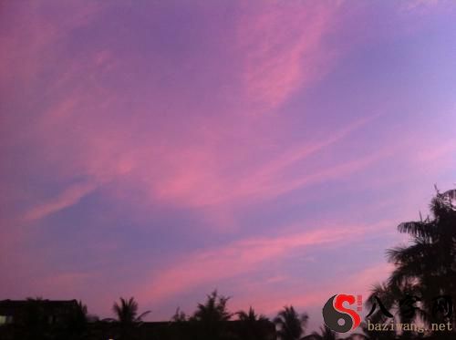梦到一片粉红色的天空