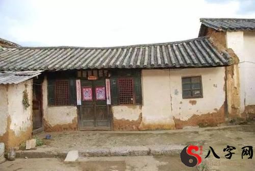 梦到破旧的房屋