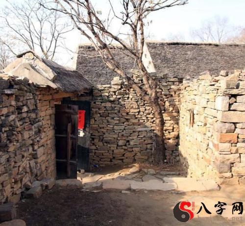 梦到小时候住的房屋