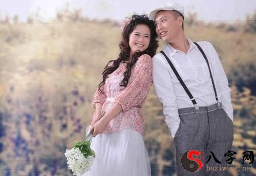 梦到男友和他人结婚