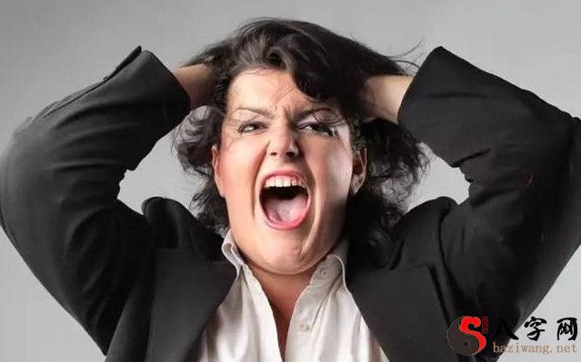 梦到自己很发脾气