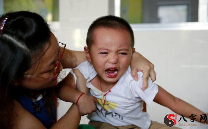 梦到和家里的人离别哭泣